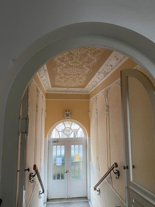 Altbau-Oase Der Eleganz: Stadtnaher Komfort Pur วิสบาเดน ภายนอก รูปภาพ