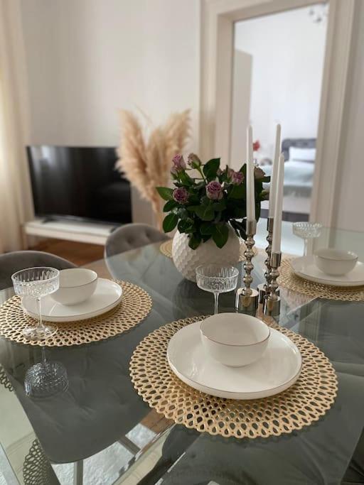 Altbau-Oase Der Eleganz: Stadtnaher Komfort Pur วิสบาเดน ภายนอก รูปภาพ